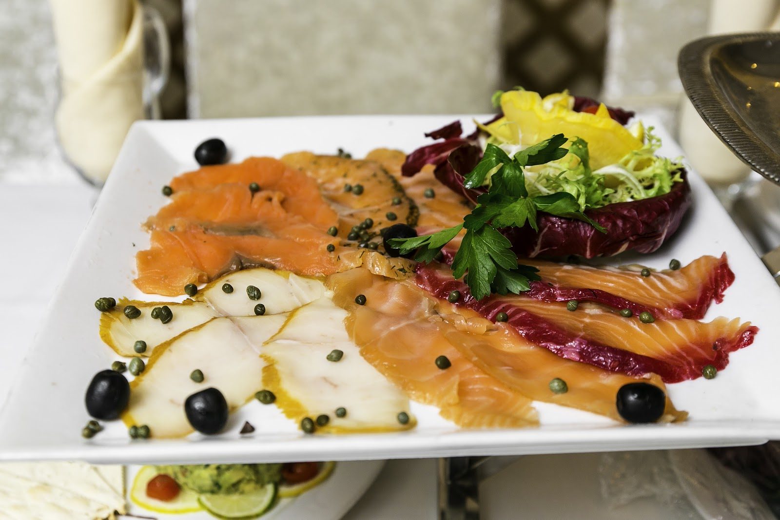 Fish platter with lemon